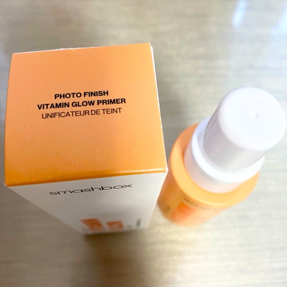 BRAND NEW Smashbox Photo Finish Vitamin Glow Primer, 1 oz ❤️❤️❤️ - Picture 4 of 5